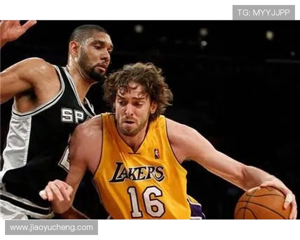 武汉篮球队节奏对比深度剖析与战术演变探讨