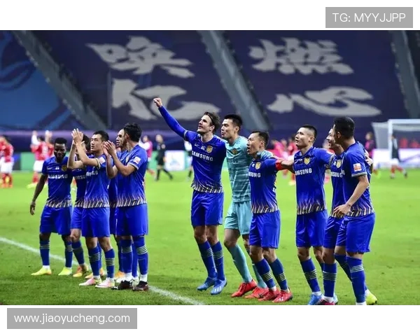 重庆街舞队与南京街舞队赛后复盘战术分析与精彩瞬间回顾